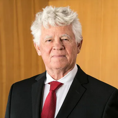Maestro Abogado Ragnar AÐALSTEINSSON