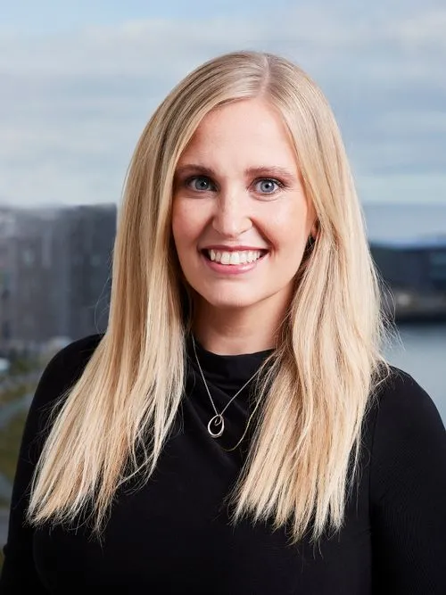BJÖRG GUÐJÓNSDÓTTIR Anna