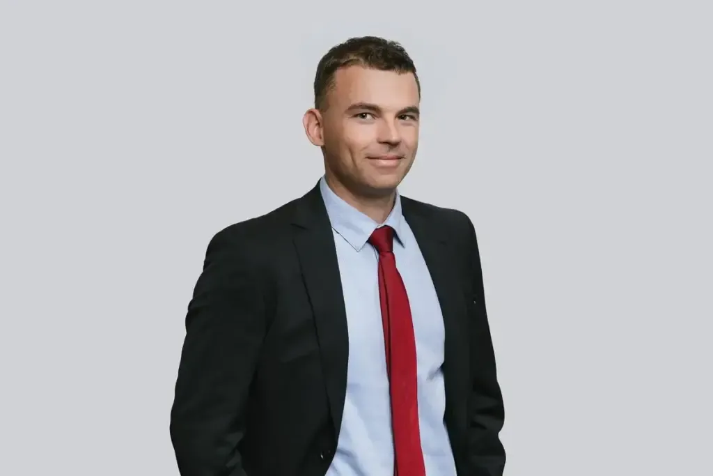 Master Anwalt ROBERT DEZSŐ