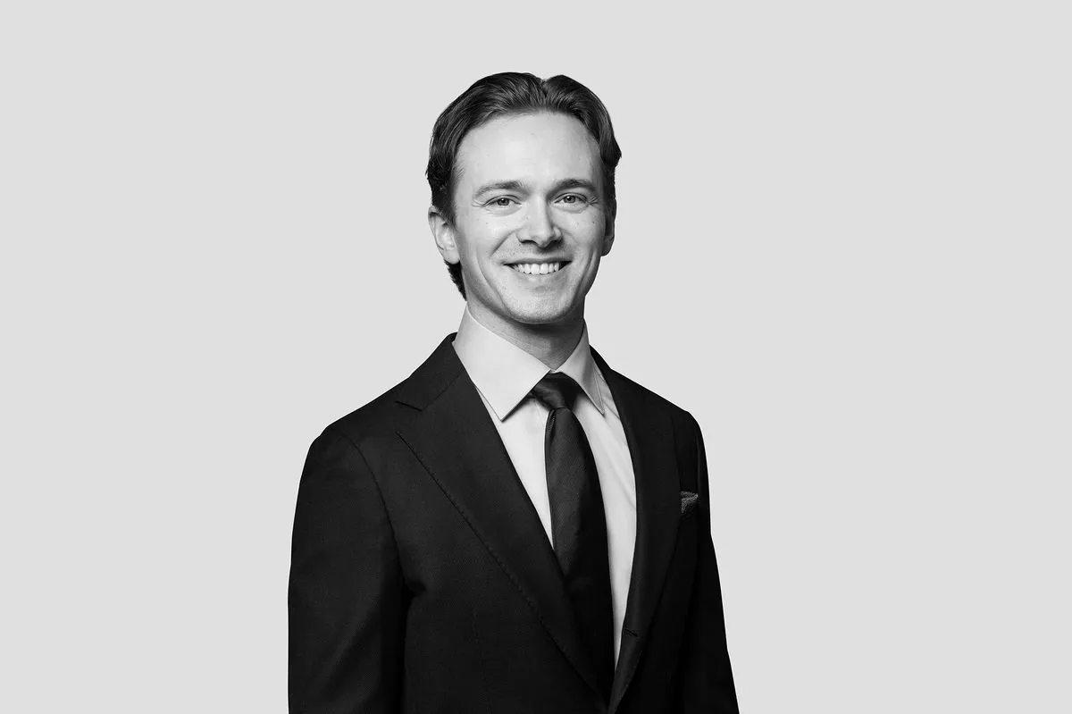 LYYTIKÄINEN Henrik