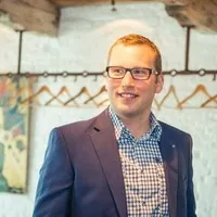 Lawyer Martens Kim