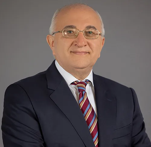 Master Anwalt Ahmed Barakat