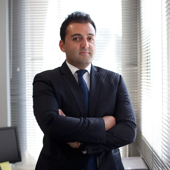 Maestro Avvocato Fares ABDOU