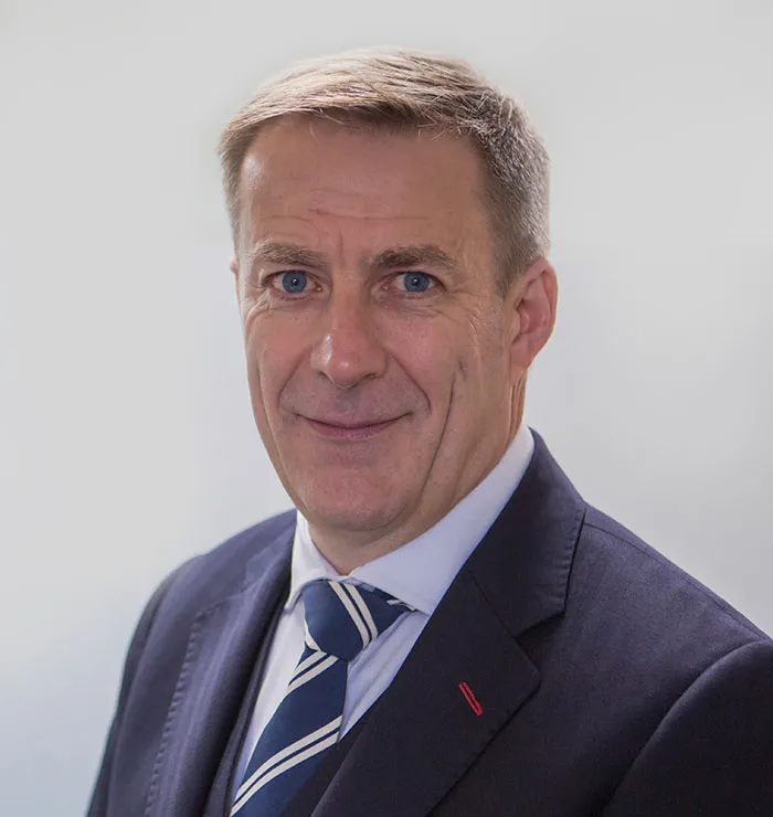 Maître Avocat Paul NICHOLLS