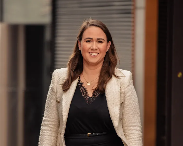 Master Lawyer Ida C. STAVNES HØISÆTHER