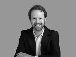Master Lawyer Tom LINDLEY