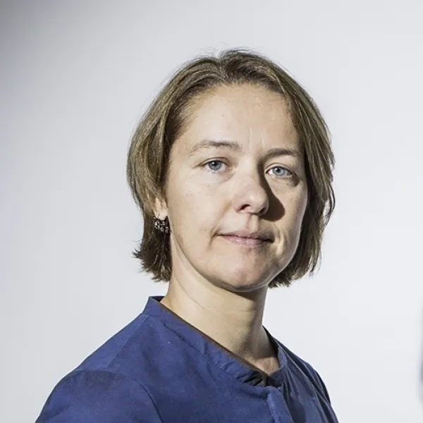 VAN DE VIJVER Anne