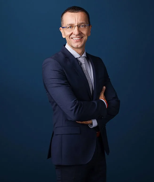 Master Anwalt Roman HAMALA