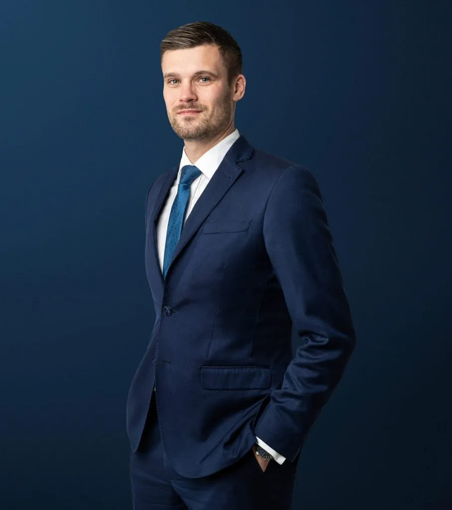 Master Anwalt Maroš ČORBA