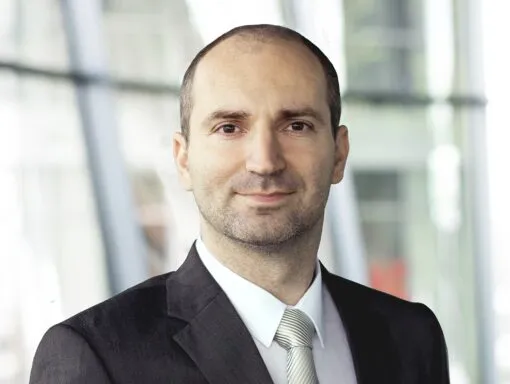 Maestro Avvocato Slavomír MÁČAJ