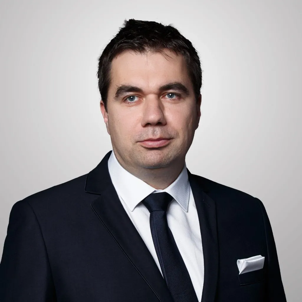 Master Anwalt Peter TOTH-VAŇO