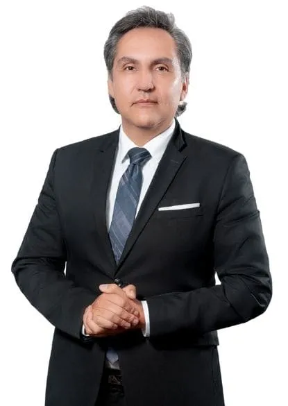 Maître Avocat Rigoberto PAREDES AYLLÓN
