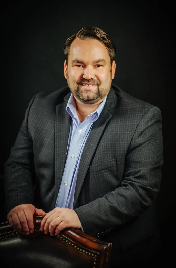 Master Anwalt Matthew D. ROMRELL