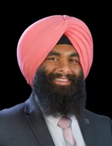 Maestro Avvocato Sundeep SINGH