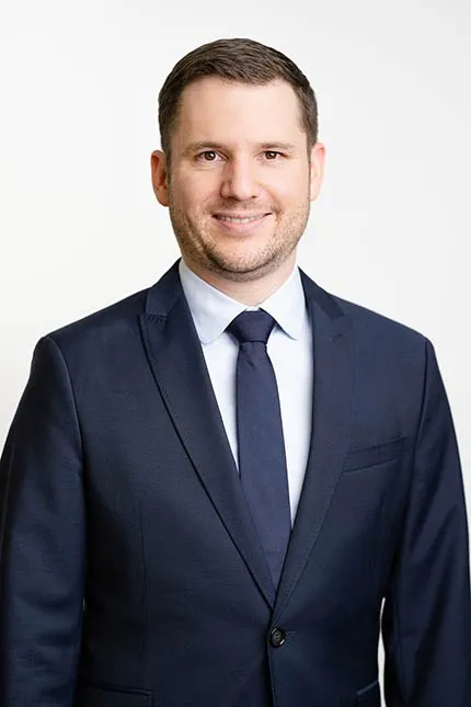 Maestro Abogado Robin METTLER