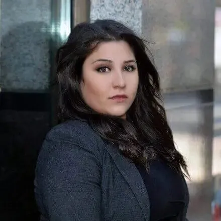 IZAKELIAN Lilit