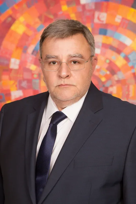 Maestro Abogado Lachezar Raichev